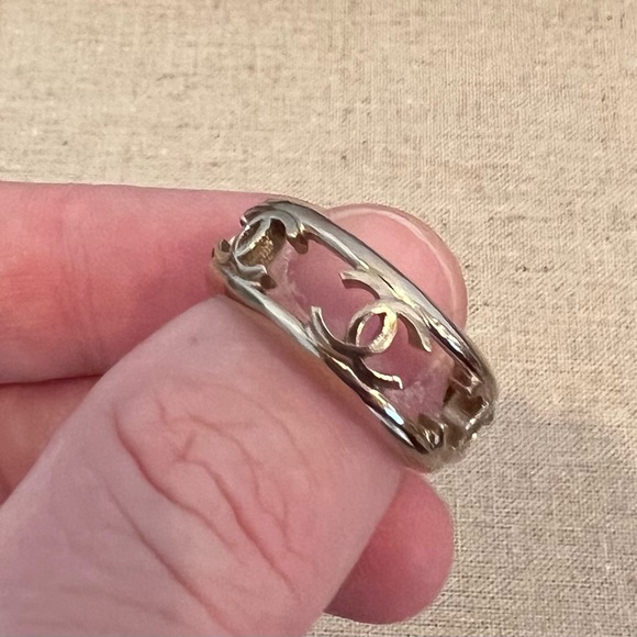 Chanel CC Cut Out Eternity Band Ring Size 6 - Picture 4 of 8